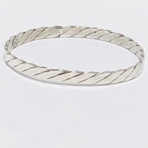 Vintage Sterling Silver 925 Twisted Flat Bangle Bracelet - Picture 1 of 8